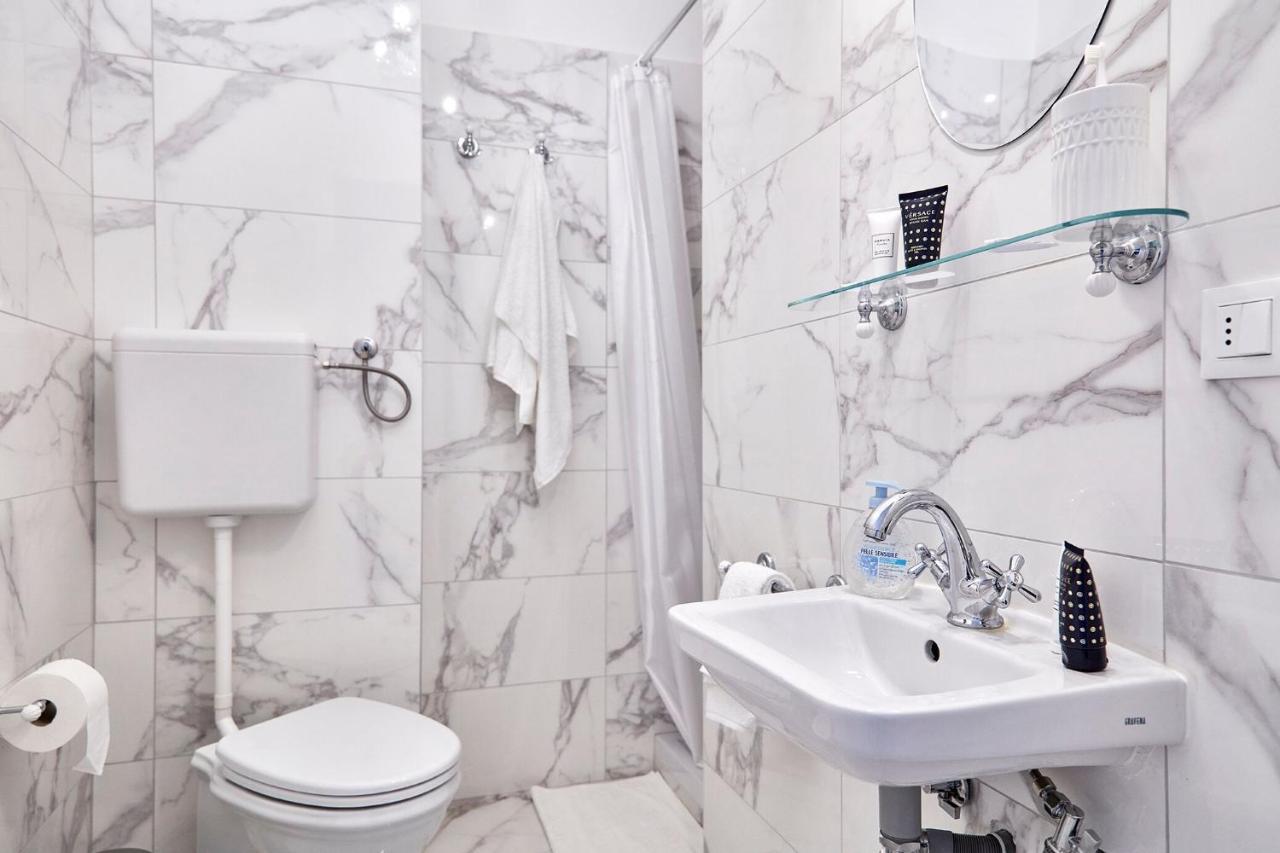 “the Casanova” In Venice Apartment