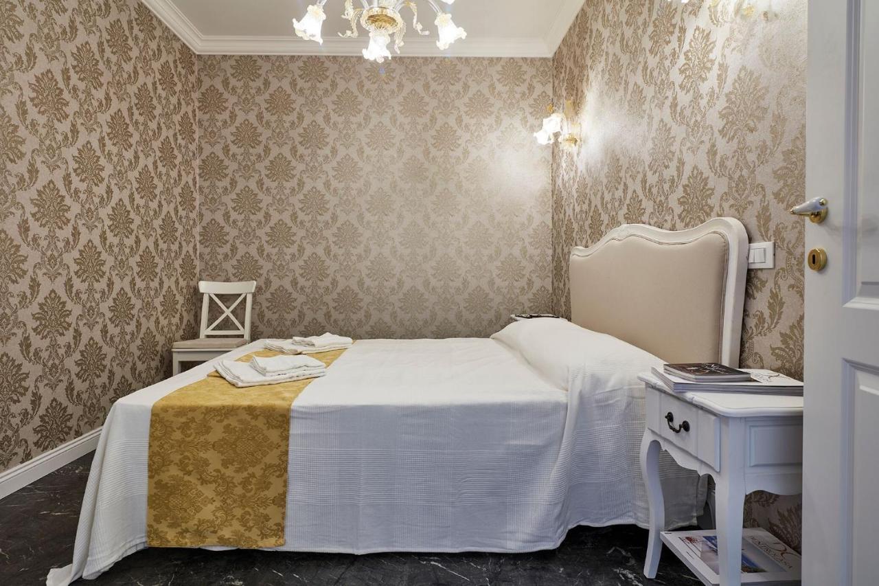 “the Casanova” In Venice Apartment